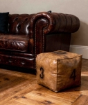 PUF SKÓRZANY Z NUMERAMI W STYLU INDUSTRALNYM Vintage Loft Antic Line