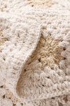 PROWANSALSKA NARZUTA W STYLU Brocante Cream Natural Flowers Ib Laursen 